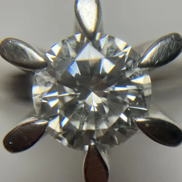 ダイヤ　1.079ct