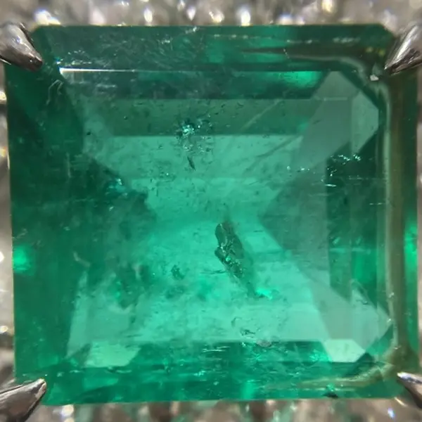 エメラルド　3.57ct
