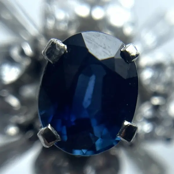 サファイア　0.65ct