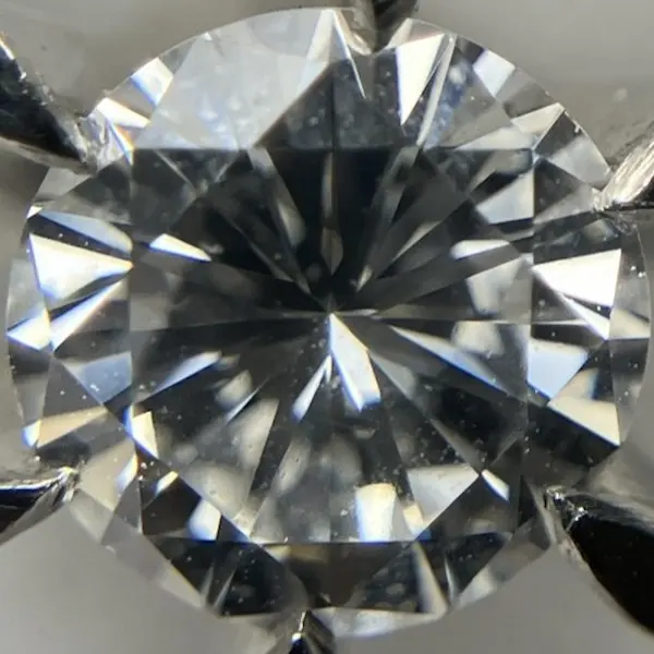 ダイヤ　0.78ct