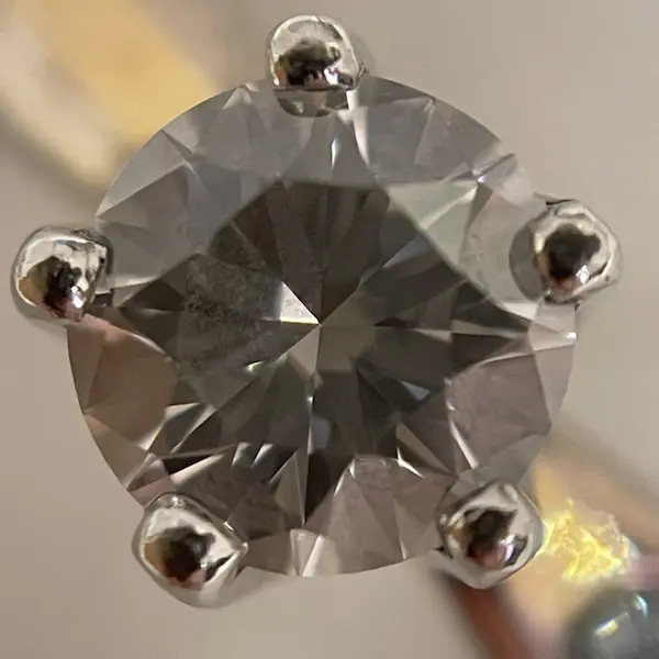 ダイヤ　0.406ct