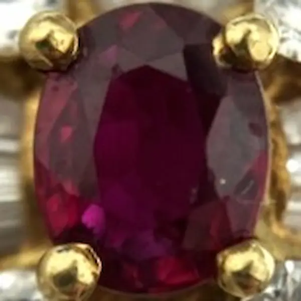 ルビー　0.6ct