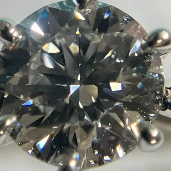 ダイヤ　0.321ct