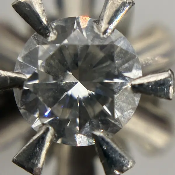ダイヤ　0.328ct