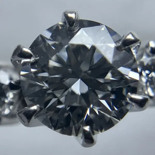 ダイヤ　0.41ct
