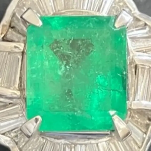 エメラルド　3.9ct