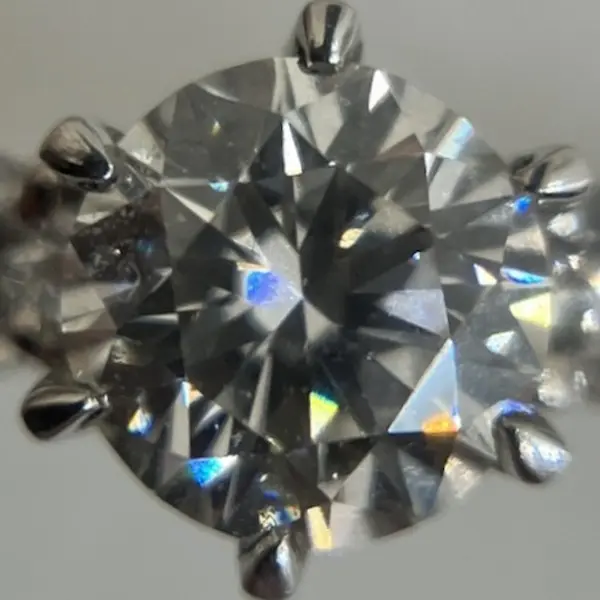 ダイヤ　0.63ct