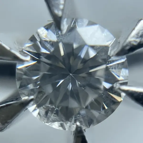 ダイヤ　0.42ct