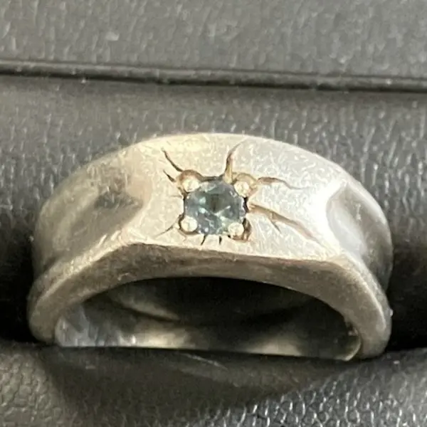 アレキサンドライト　0.25ct