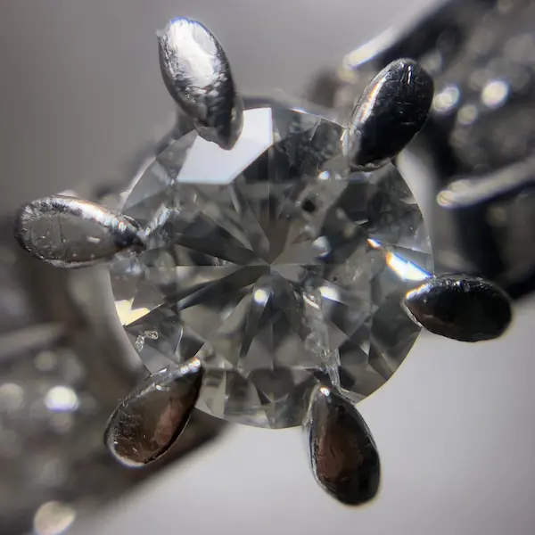 ダイヤ　0.84ct