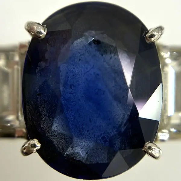 サファイア　2.77ct