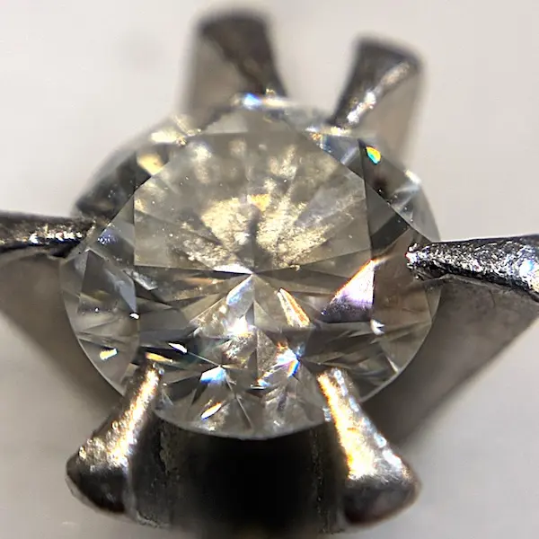 ダイヤ　0.68ct
