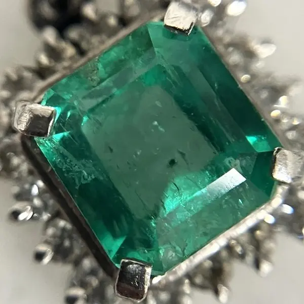  エメラルド　1.62ct