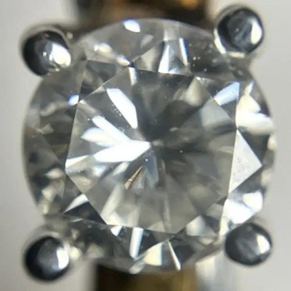 ダイヤ　0.29ct