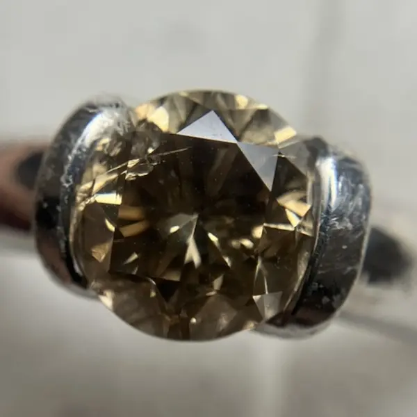 ダイヤ　1.27ct