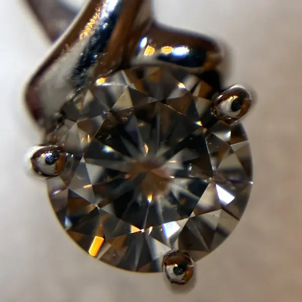 ダイヤ　0.354ct