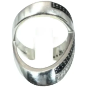 K18WG ブラックスピネル・ダイヤモンド リング S0.22・D0.16 ct