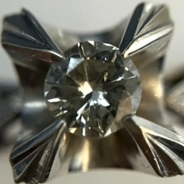 ダイヤ　0.15ct