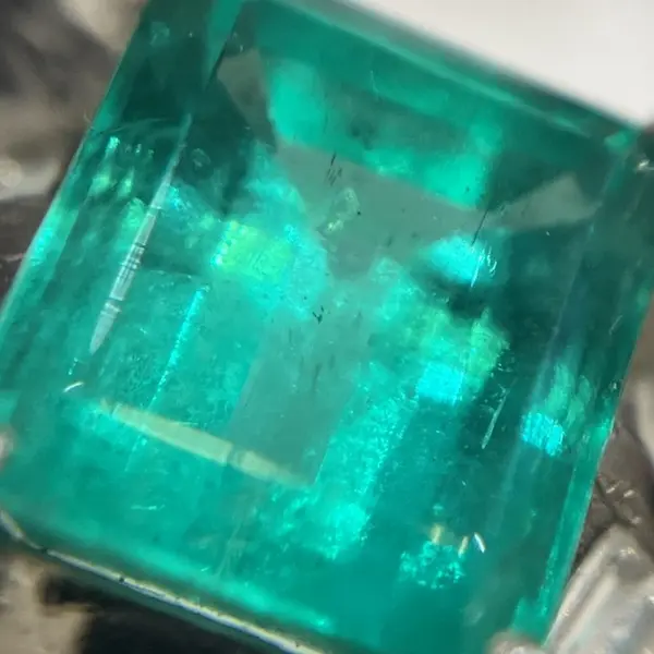 エメラルド　2.9ct