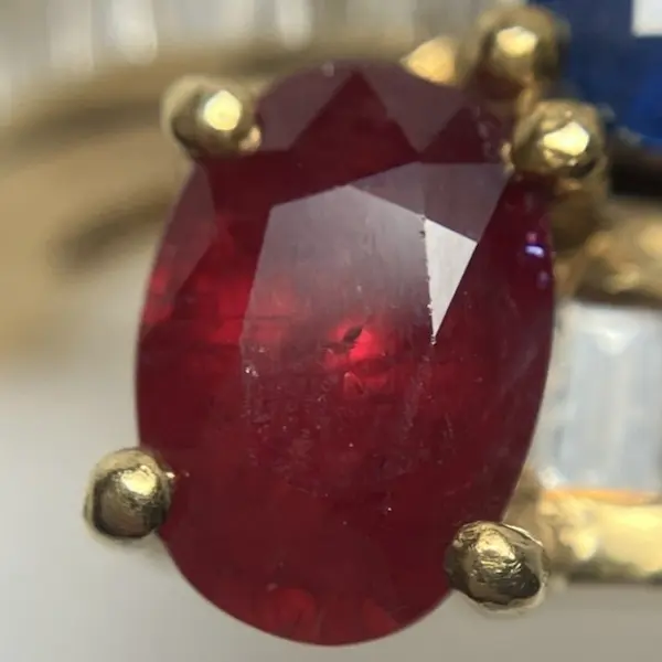 ルビー　0.95ct