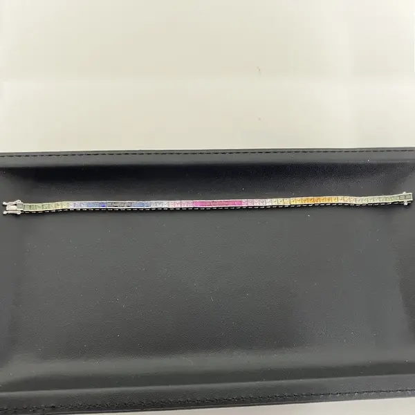 サファイア　8.02ct
