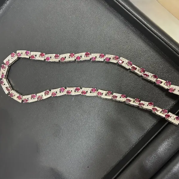 ルビー　16ct