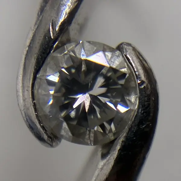 ダイヤ　0.254ct