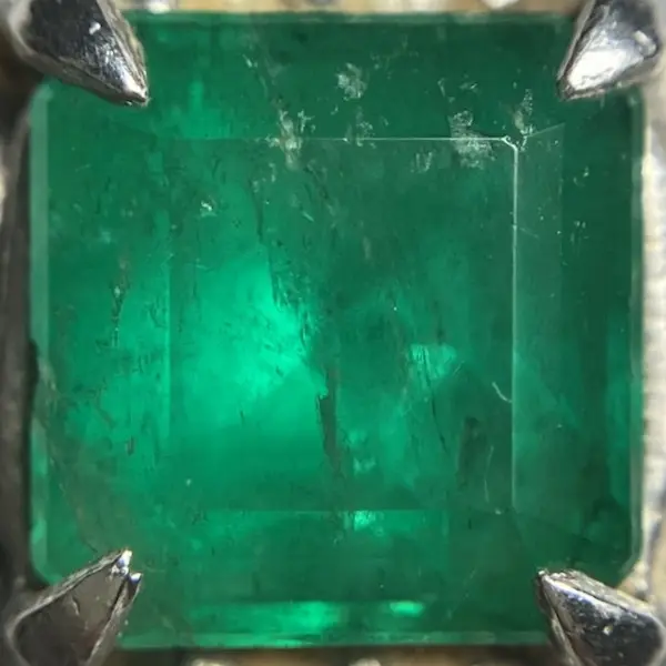 エメラルド　1.53ct