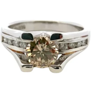 Pt・Pm900 ダイヤモンド リング 1.032・D0.32ct
