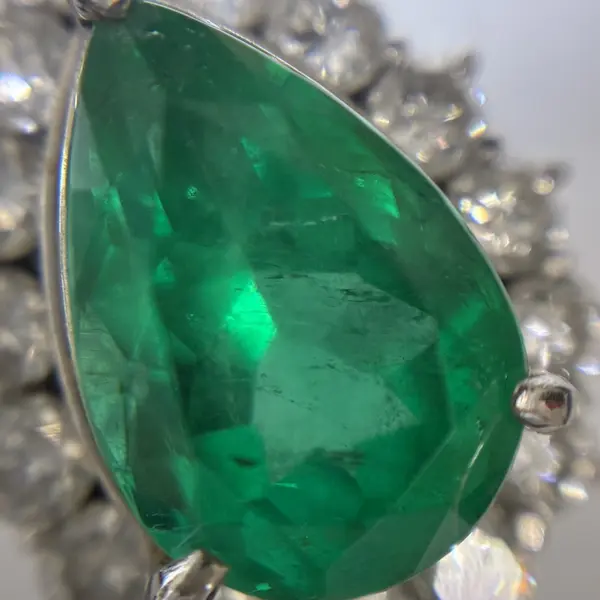 エメラルド　3.27ct