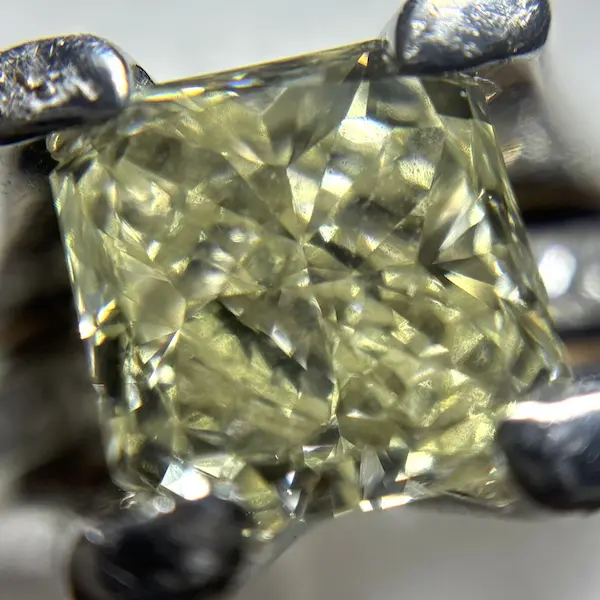 イエローダイヤ　2.064ct