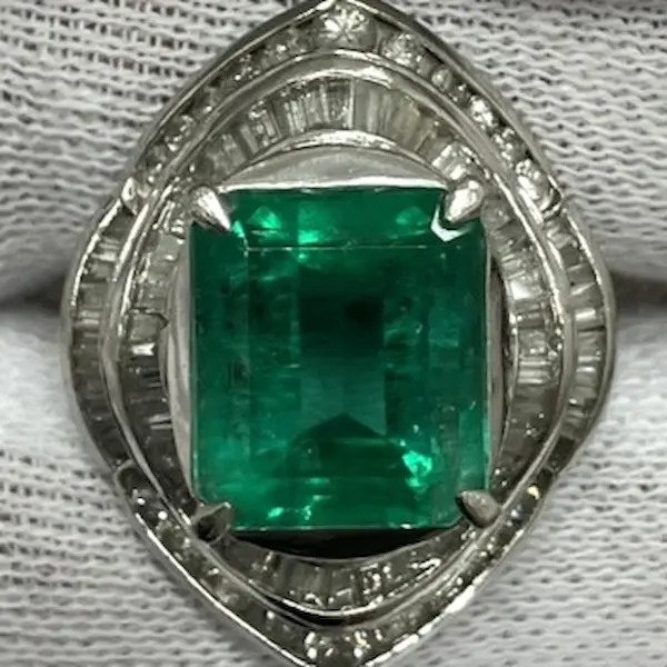 エメラルド　5.44ct