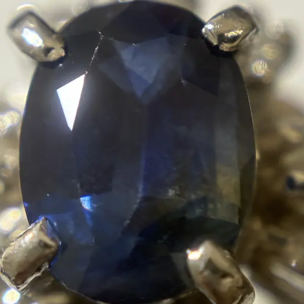 サファイア　0.94ct