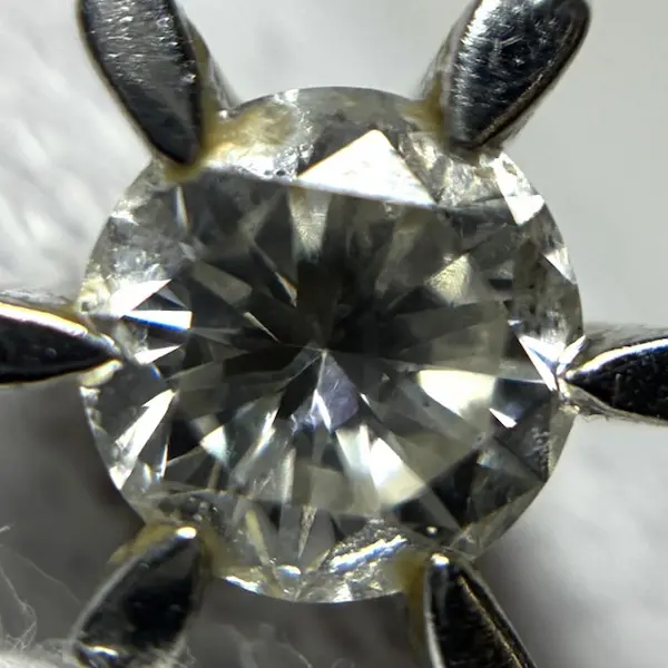ダイヤ　0.56ct