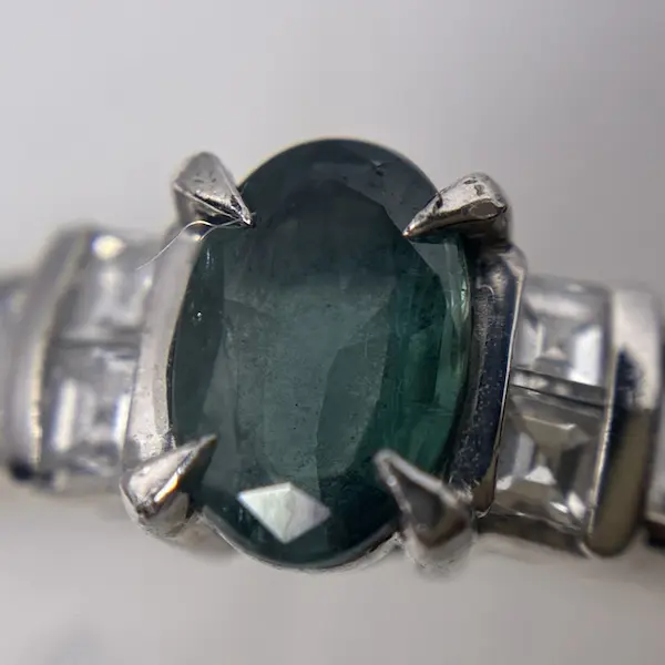 アレキサンドライト　0.38ct