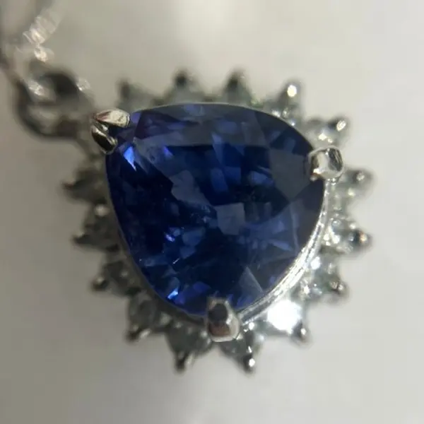 サファイア　1.28ct