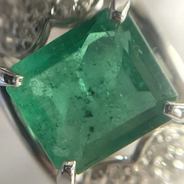 エメラルド　1.752ct