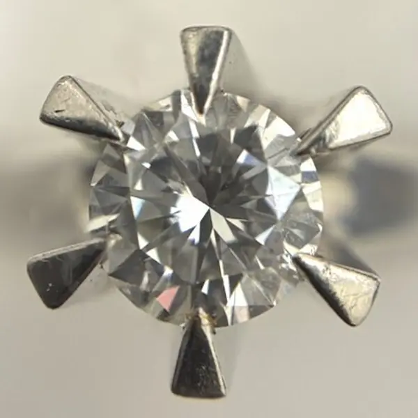 ダイヤ　0.425ct