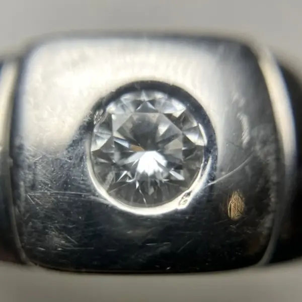 ダイヤ　0.33ct