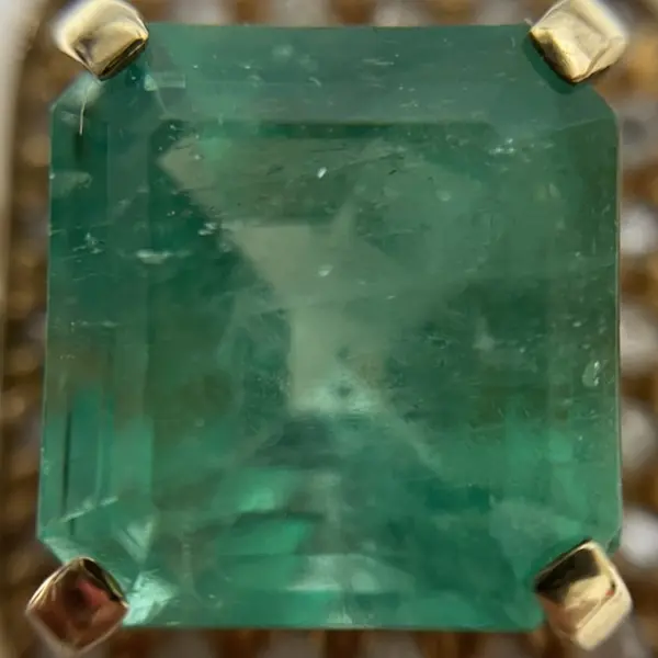 エメラルド　5.28ct