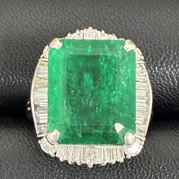 エメラルド　9.26ct