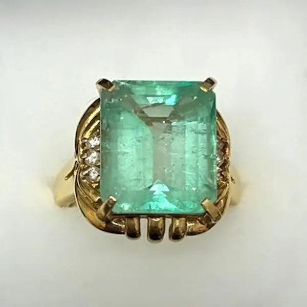 エメラルド　6.1ct