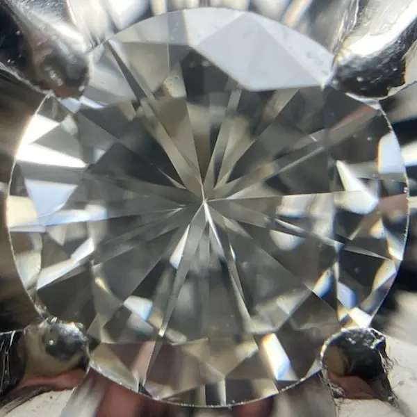 ダイヤ　0.31ct
