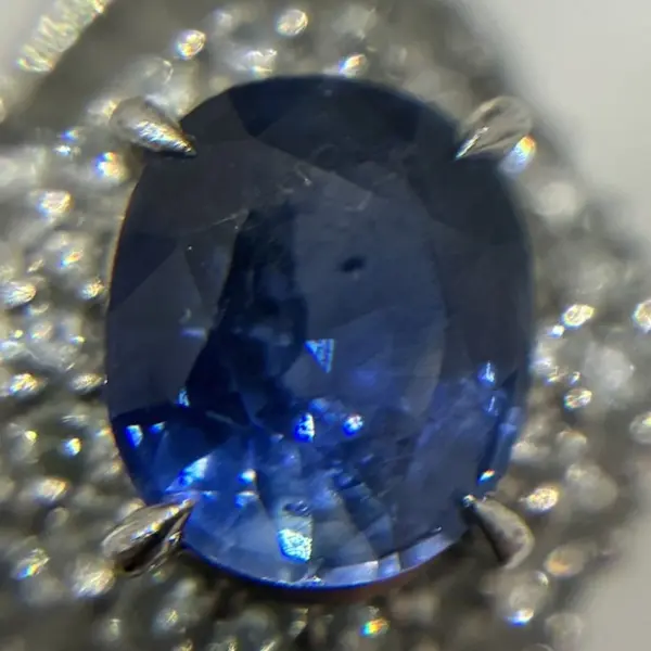 サファイア　1.54ct
