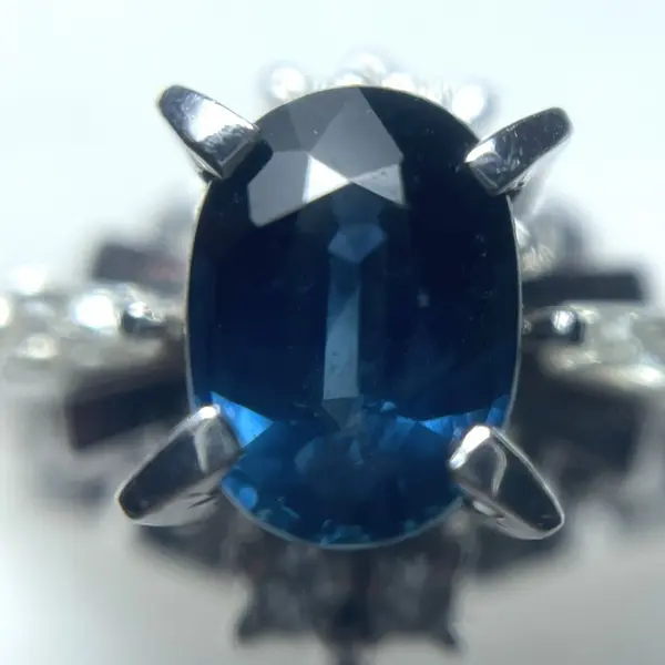 サファイア　0.73ct