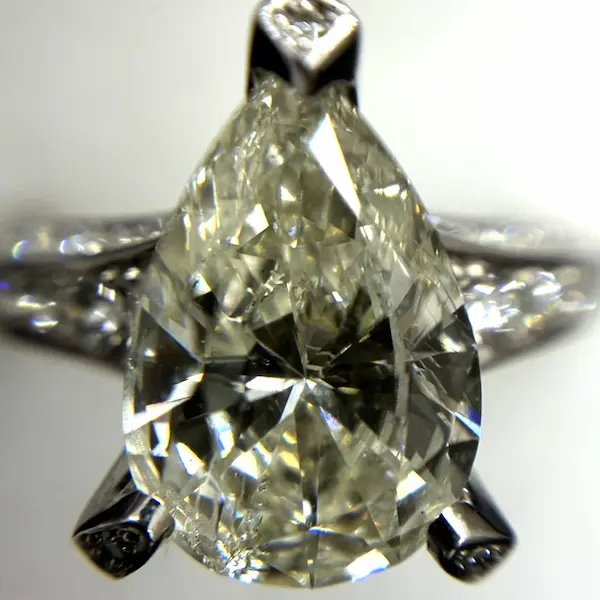 ダイヤ　3.005ct