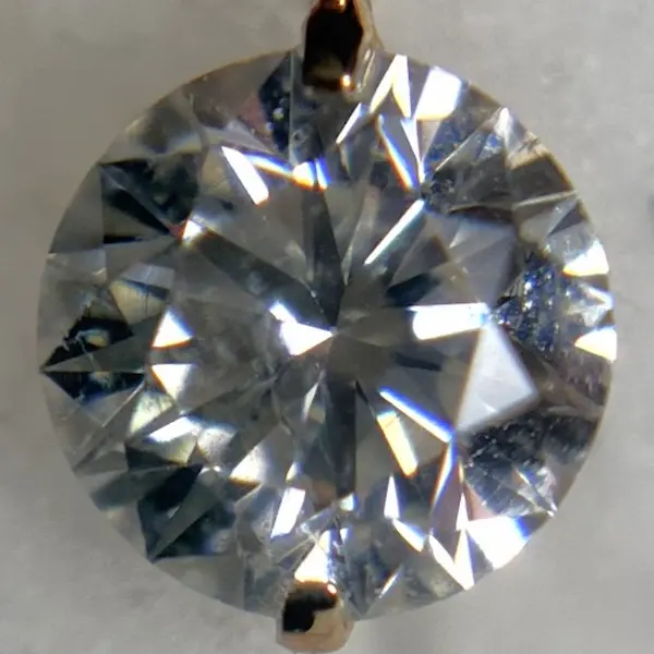 ダイヤ　0.331ct