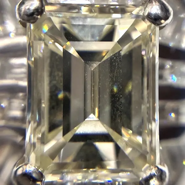 ダイヤ　3.88ct