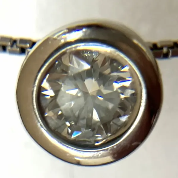 ダイヤ　0.33ct