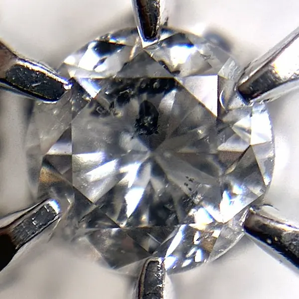 ダイヤ　0.33ct